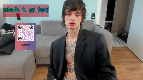 Snapshot of oliverrgroove chatting on February 21, 1:22 pm oliverrgroove online show from February 21, 1:22 pm