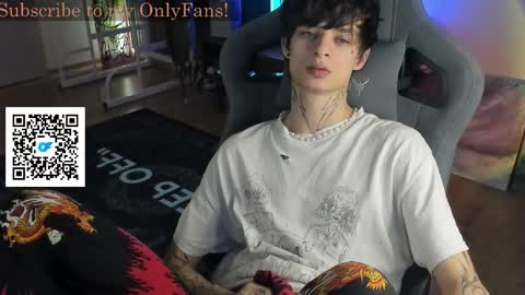 Snapshot of oliverrgroove chatting on October 14, 2:53 pm oliverrgroove online show from October 14, 2:53 pm
