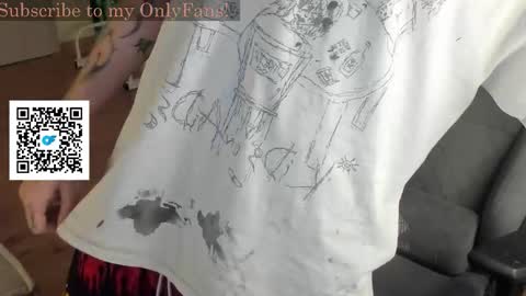 Snapshot of oliverrgroove chatting on September 22, 2:43 pm oliverrgroove online show from September 22, 2:43 pm