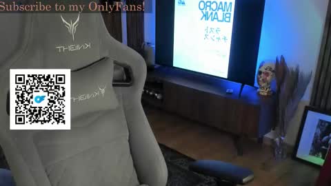 oliverrgroove online show from November 4, 5:20 am