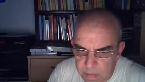 olivertwist2567 online show from October 23, 10:32 pm