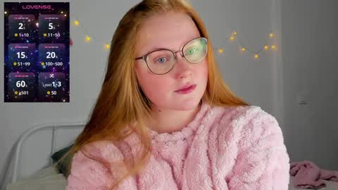 Snapshot of olivia_date chatting on December 18, 3:22 pm Olivia Date online show from December 18, 3:22 pm