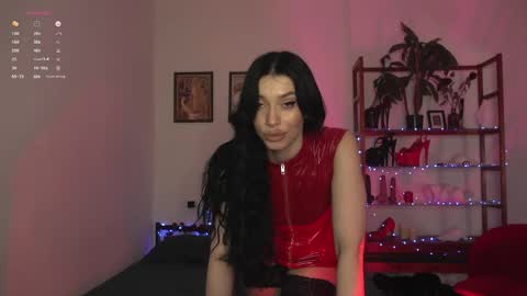 Olivia Faye online show from April 17, 4:20 pm