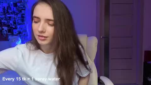 olivia_lily online show from March 6, 9:41 am