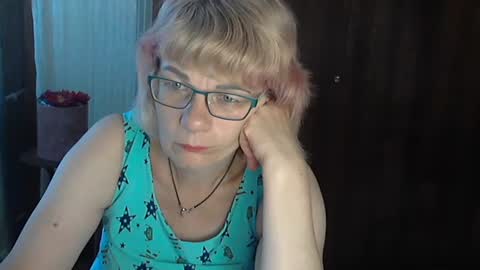 Olivia Mia online show from August 1, 11:01 am