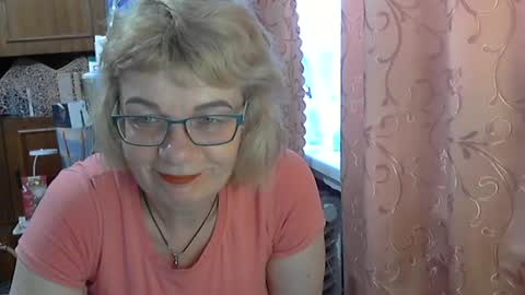 Olivia Mia online show from June 22, 5:48 am