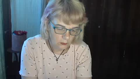 Olivia Mia online show from July 19, 1:46 pm