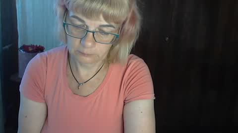 Olivia Mia online show from August 2, 12:51 pm