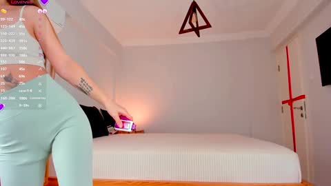  Miya Nika  online show from December 11, 5:14 pm