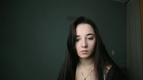 Snapshot of olivia_oliv chatting on February 5, 11:50 pm Olivia online show from February 5, 11:50 pm