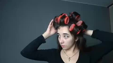 Olivia online show from November 17, 1:57 pm