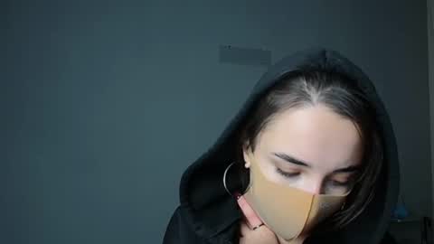 Olivia online show from November 19, 8:07 pm