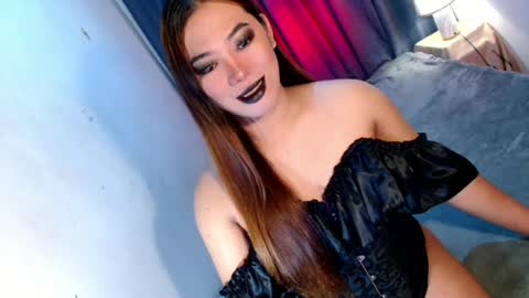 Miss OLIVIA online show from August 6, 1:14 am