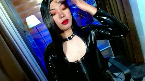 Miss OLIVIA online show from March 8, 10:41 am