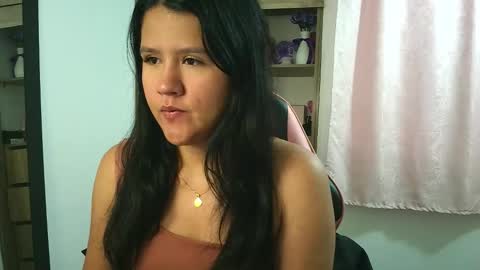 Olivia online show from December 3, 12:50 pm