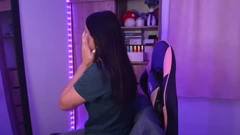 Olivia online show from July 2, 12:10 pm