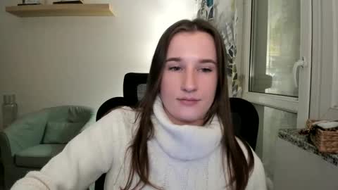 Oliwiaa2004 online show from January 4, 9:52 pm