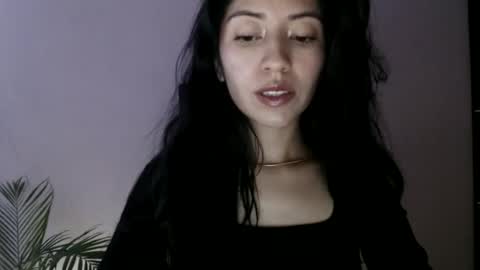 oliviaaa__ online show from March 15, 6:33 pm