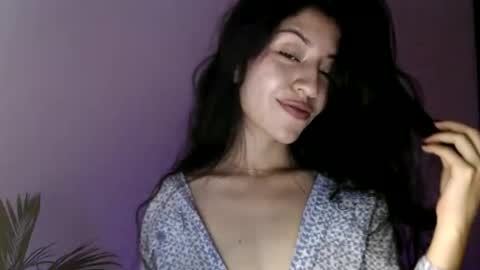 oliviaaa__ online show from February 19, 4:17 pm
