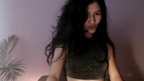 oliviaaa__ online show from April 30, 10:03 pm