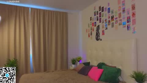 Olivia online show from October 18, 2:05 am