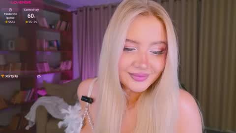 Olivia online show from July 8, 10:29 am
