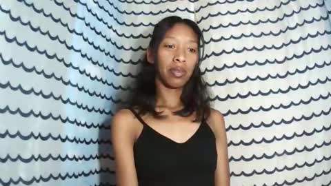 oliviah27 online show from December 5, 7:00 pm