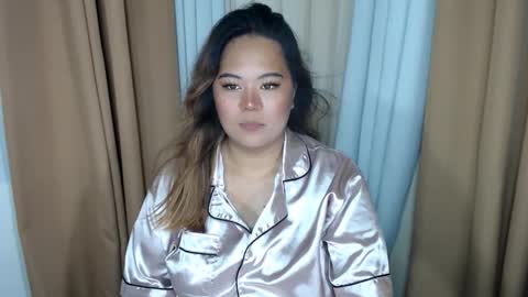 olivia hollywood online show from November 8, 3:04 pm