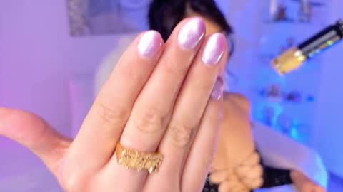 Olivia Mcneill  online show from March 13, 12:19 pm