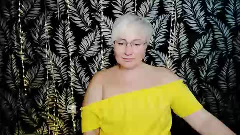 Kelly online show from July 2, 10:31 am