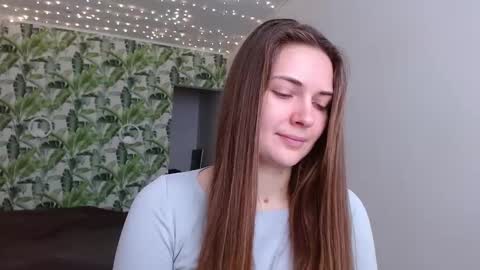 Olivia online show from January 10, 6:30 am