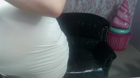 Olivia online show from June 11, 12:32 am