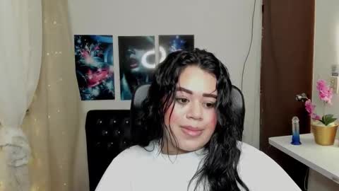 oliviia_cute online show from November 21, 5:38 am