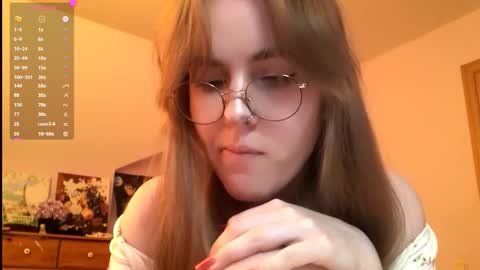 Snapshot of olliefadeley chatting on October 19, 1:49 pm Mila online show from October 19, 1:49 pm