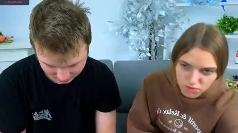 Olli and Stiw online show from December 5, 8:35 am