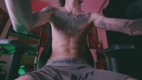     online show from May 5, 2:07 am