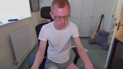 Olly online show from September 21, 3:49 pm