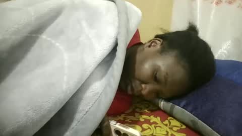 olwami4 online show from April 30, 4:39 am