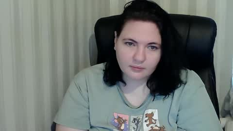 OlyaAndNetty online show from October 20, 8:08 am