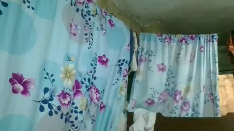 olyvienne90 online show from January 7, 8:41 am