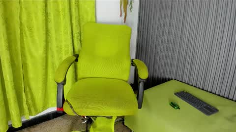 OMAR online show from December 3, 5:24 pm