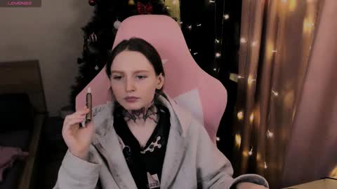 on_yxxx online show from February 8, 6:00 pm