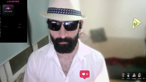 Snapshot of ona_nisme chatting on October 25, 3:51 am ona nisme online show from October 25, 3:51 am