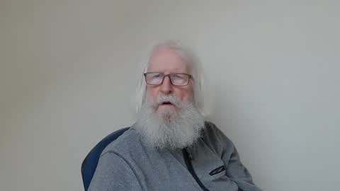 Somewhere over the rainbow online show from February 4, 2:32 pm