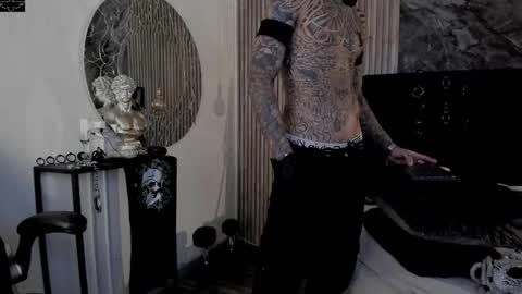     ... online show from November 6, 4:04 am