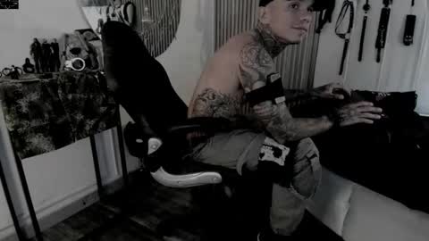     ... online show from April 24, 9:39 pm