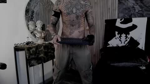     ... online show from November 13, 4:15 am