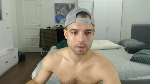 onebestlover online show from July 28, 8:56 am