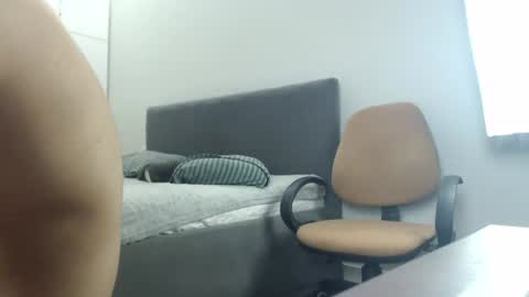 onebestlover online show from July 28, 4:39 pm