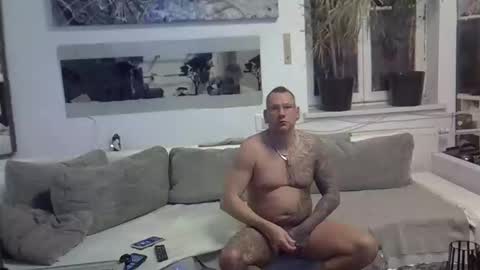 .....mICha..... online show from November 10, 4:26 am